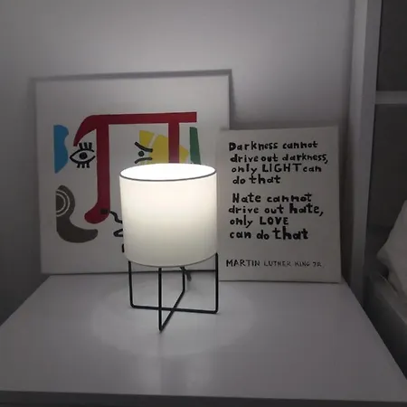 Nera's View アパート *