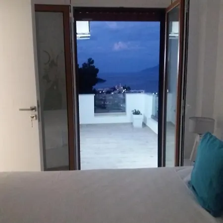 Nera's View Apartment