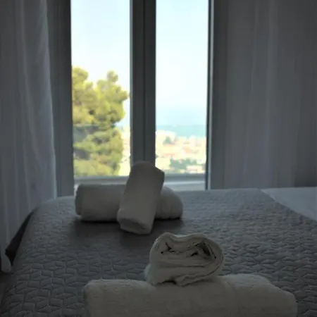 Nera's View Apartment *