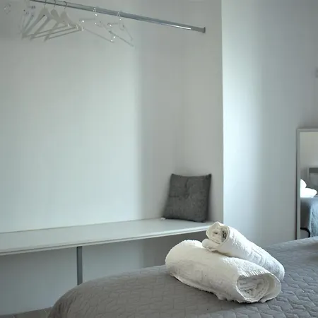 Nera's View Apartment *